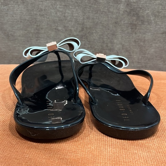 Ted Baker Aoshaf Bow Jelly Flip Flops Black / White Bow Ross Gold Details size 7 - Picture 6 of 13